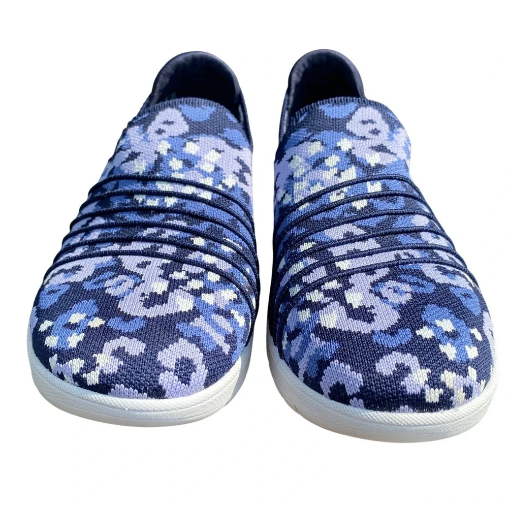Clarks Cloudsteppers Womens Adella Step Slip On Sneakers 8.5W Blue Camo Comfort